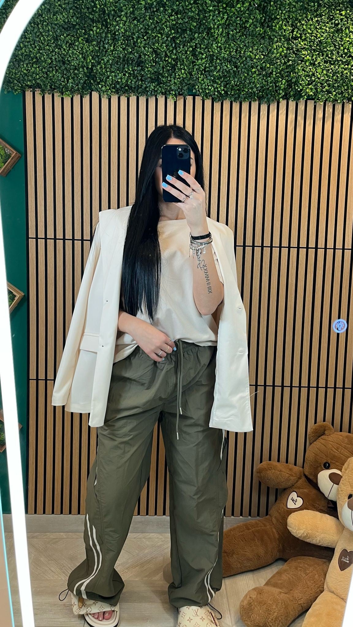 Pantalone just